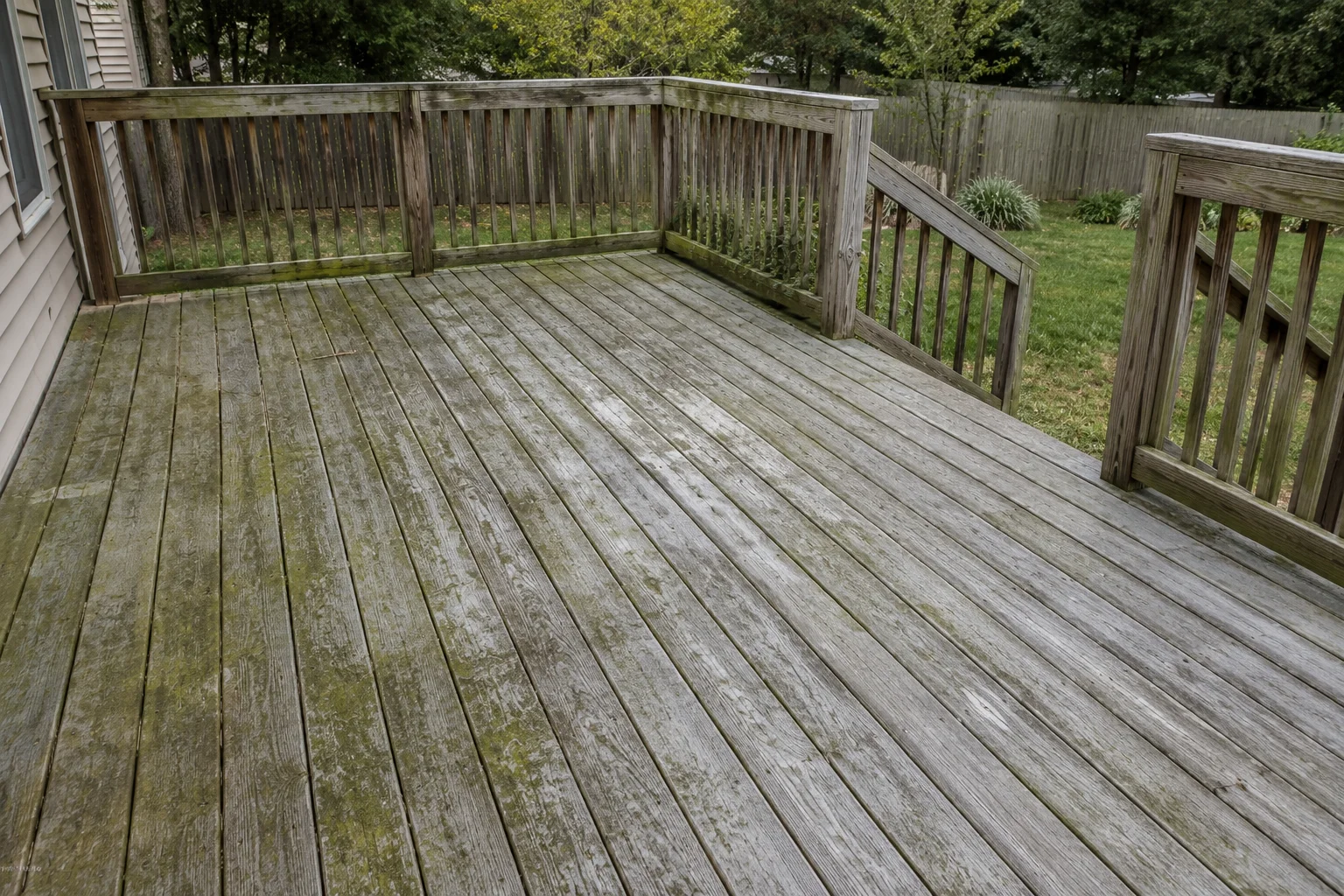 Bridgeland-Wood-Deck-Before